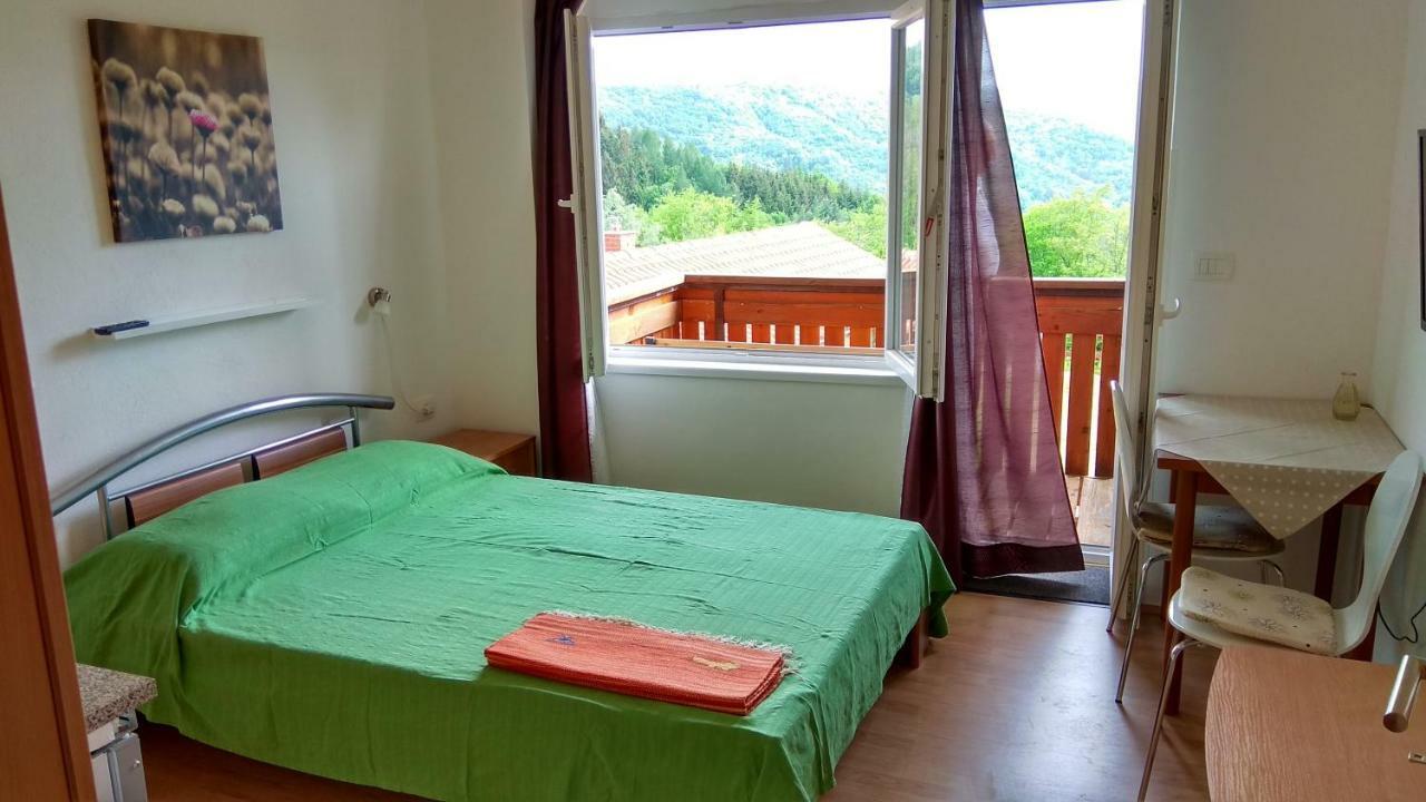 Apartmaji Suhorje Exterior foto